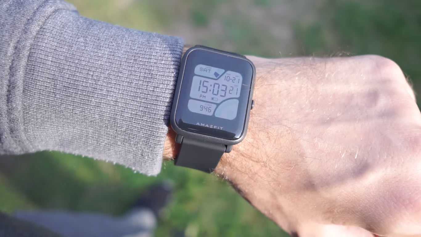 Смарт-часы или фитнес-браслет: чем отличаются и что выбрать?
