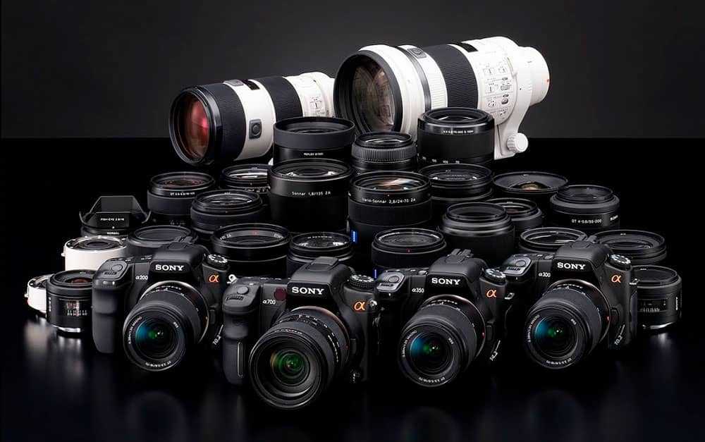 Рейтинг лучших фотоаппаратов — недорогих и компактных. В списке идеальных камер для фотолюбителей есть выбор и цифровых девайсов, и беззеркальных моделей от известных брендов.